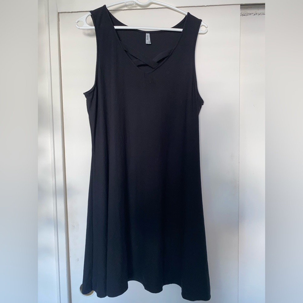 Mudd Large Black Cocktail Dress Criss Cross Neckline
